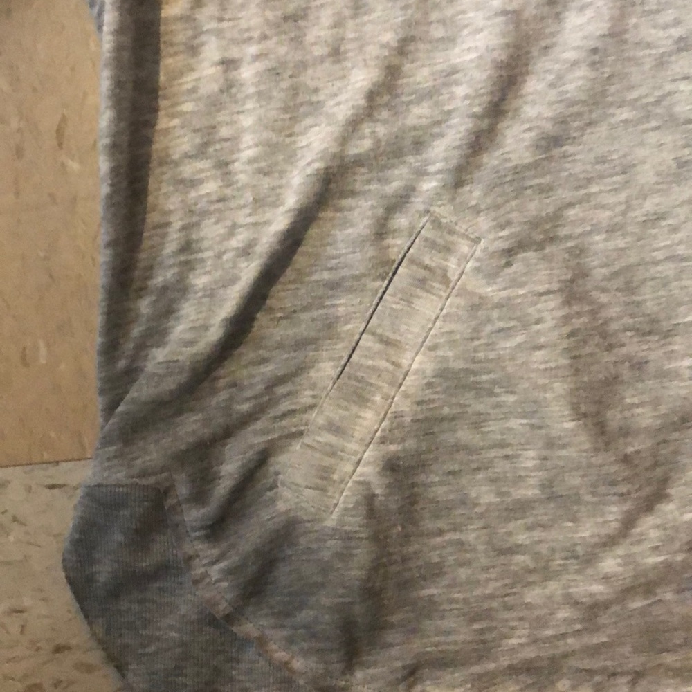 Grey pullover - Picture 2 of 2